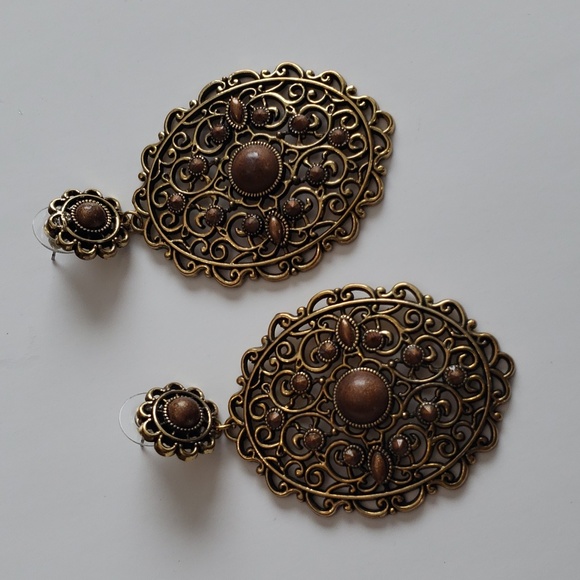 Large Filigree Brass Dangle Earrings NWOT - Picture 4 of 8